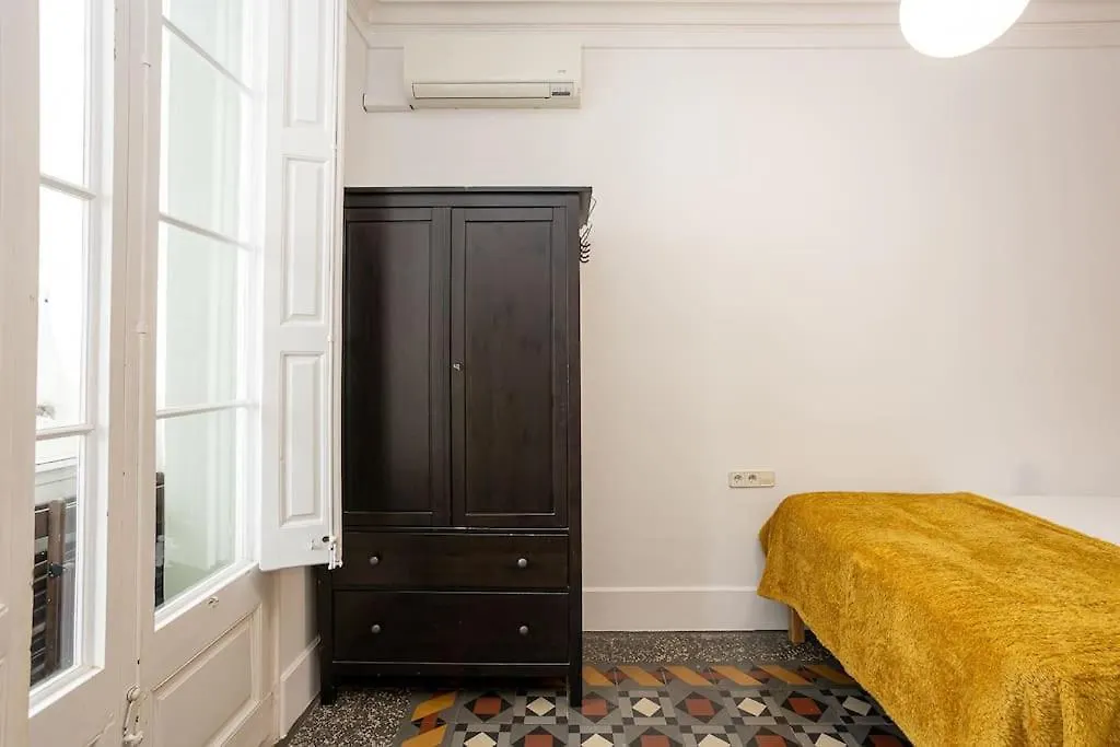 Canela Homes Barcelona Rambla Cat Spain