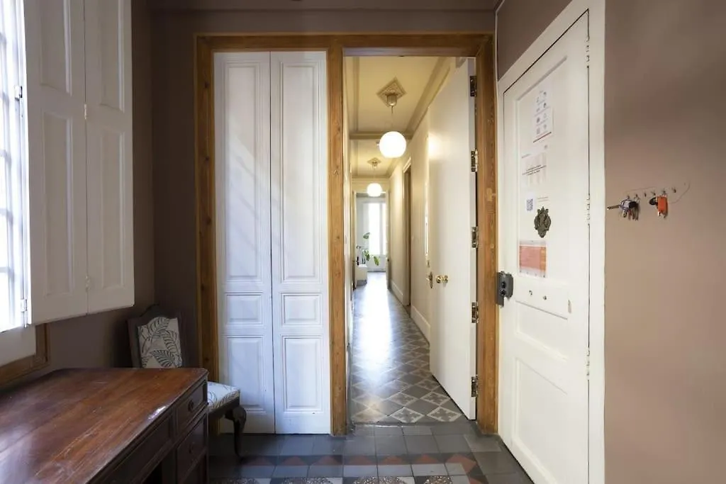 Canela Homes Barcelona Rambla Cat Apartment