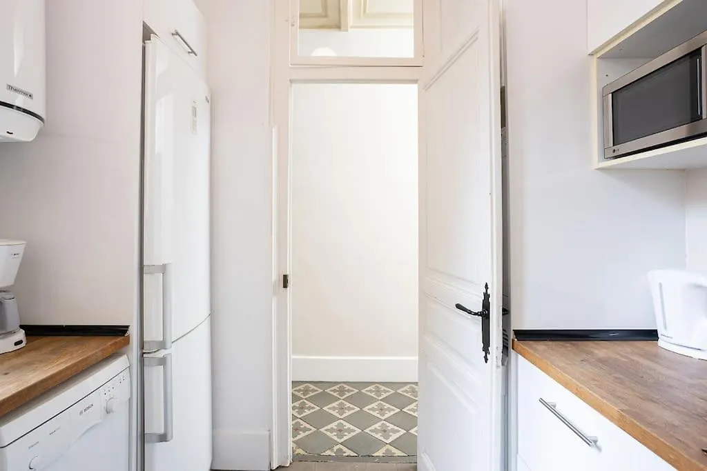 Canela Homes Barcelona Rambla Cat Apartment