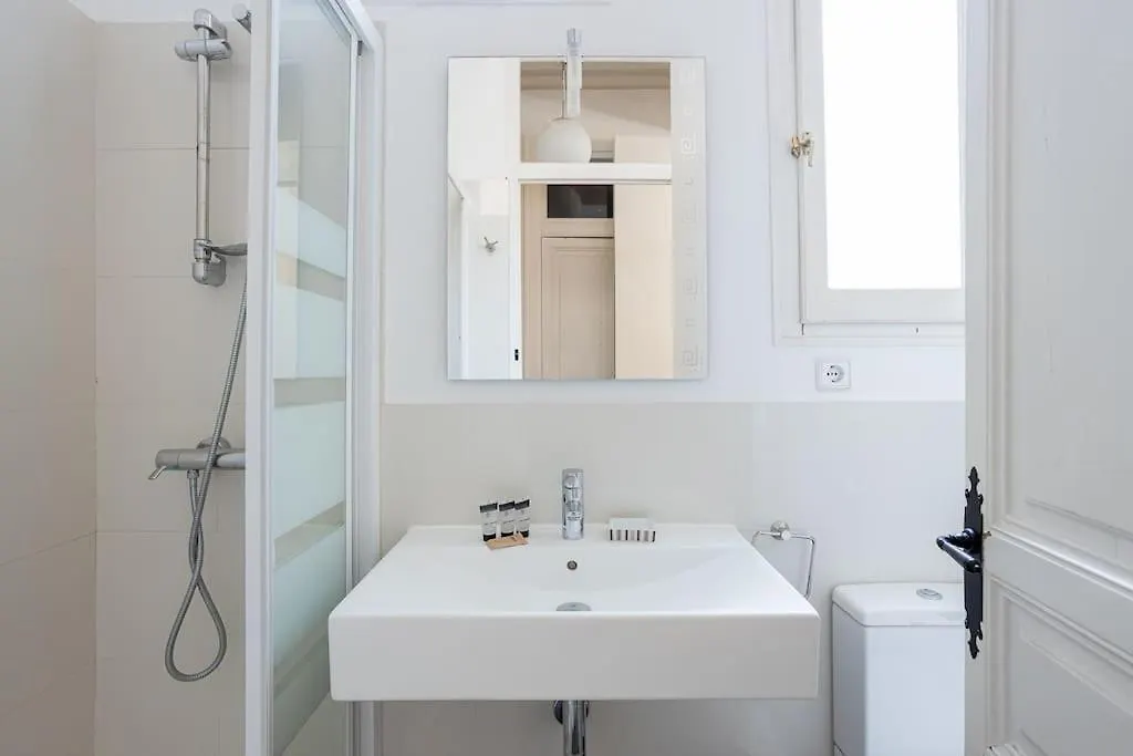 Canela Homes Barcelona Rambla Cat 0*,